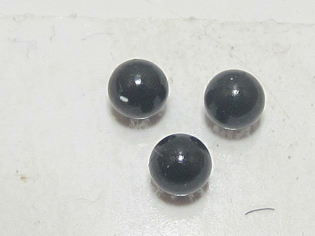 50pcs. 1.5mm PEARL MYSTICK BLACK ROUND NO HOLE European Pearl